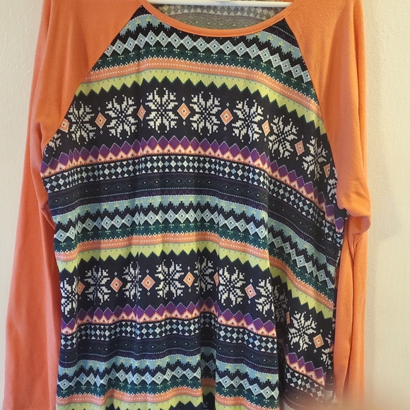 Multi-colored top - Picture 2 of 3